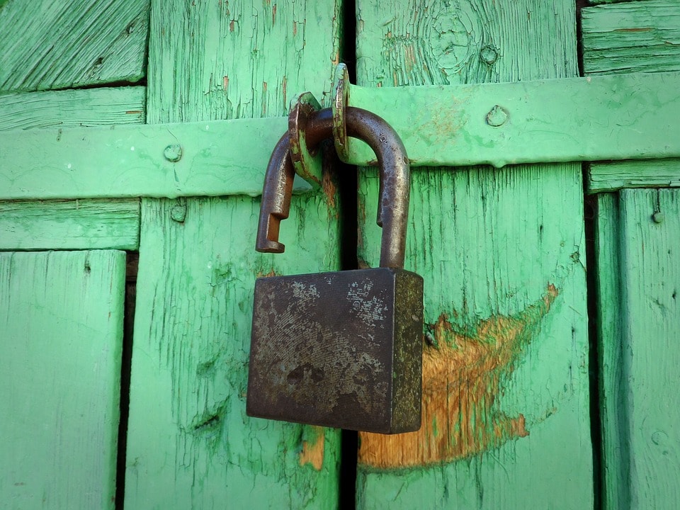 Open look Green Padlock